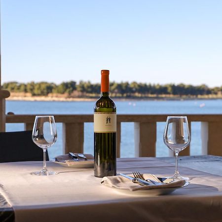 City Center Coastal Escape - Apartments With Sea View Or Cozy Room Novigrad Istria Exteriér fotografie