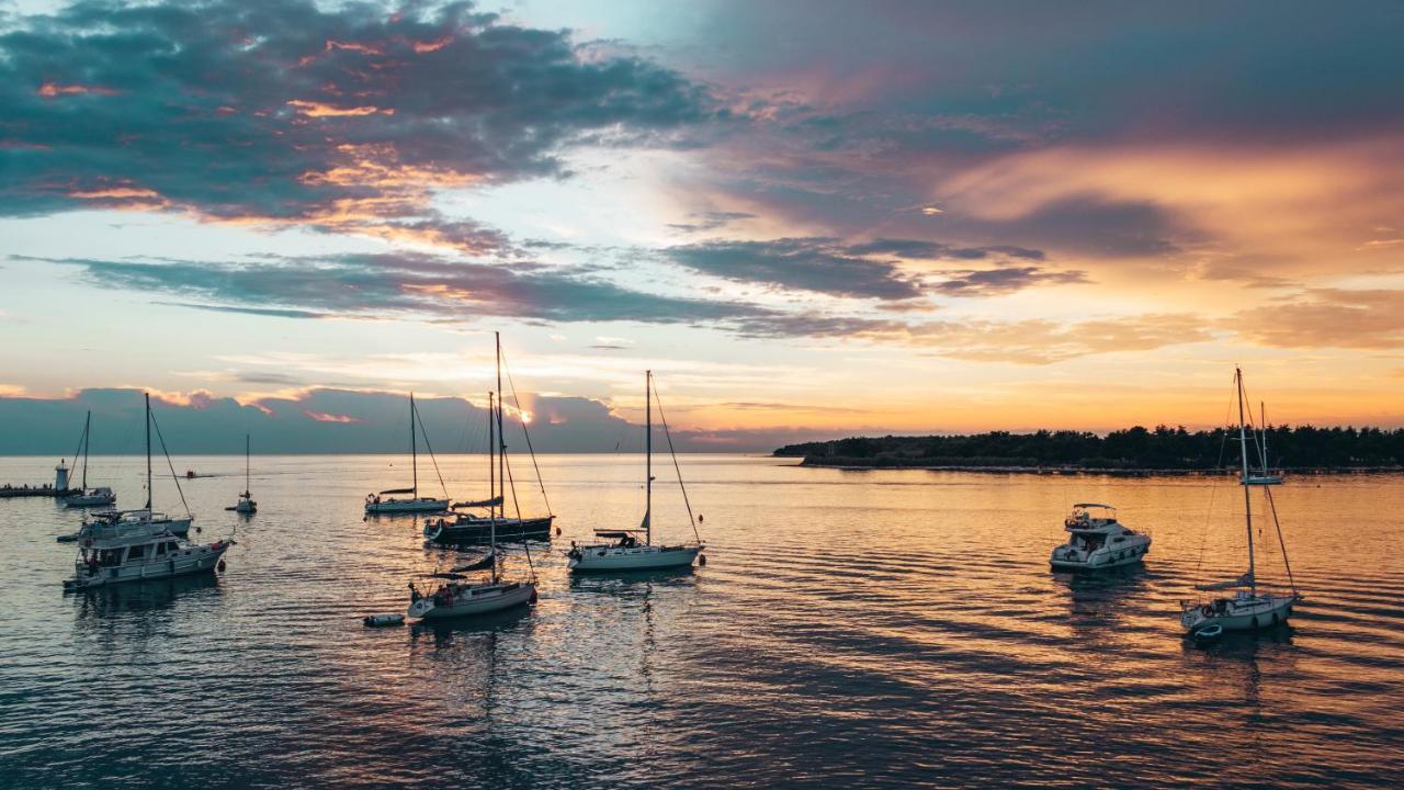 City Center Coastal Escape - Apartments With Sea View Or Cozy Room Novigrad Istria Exteriér fotografie