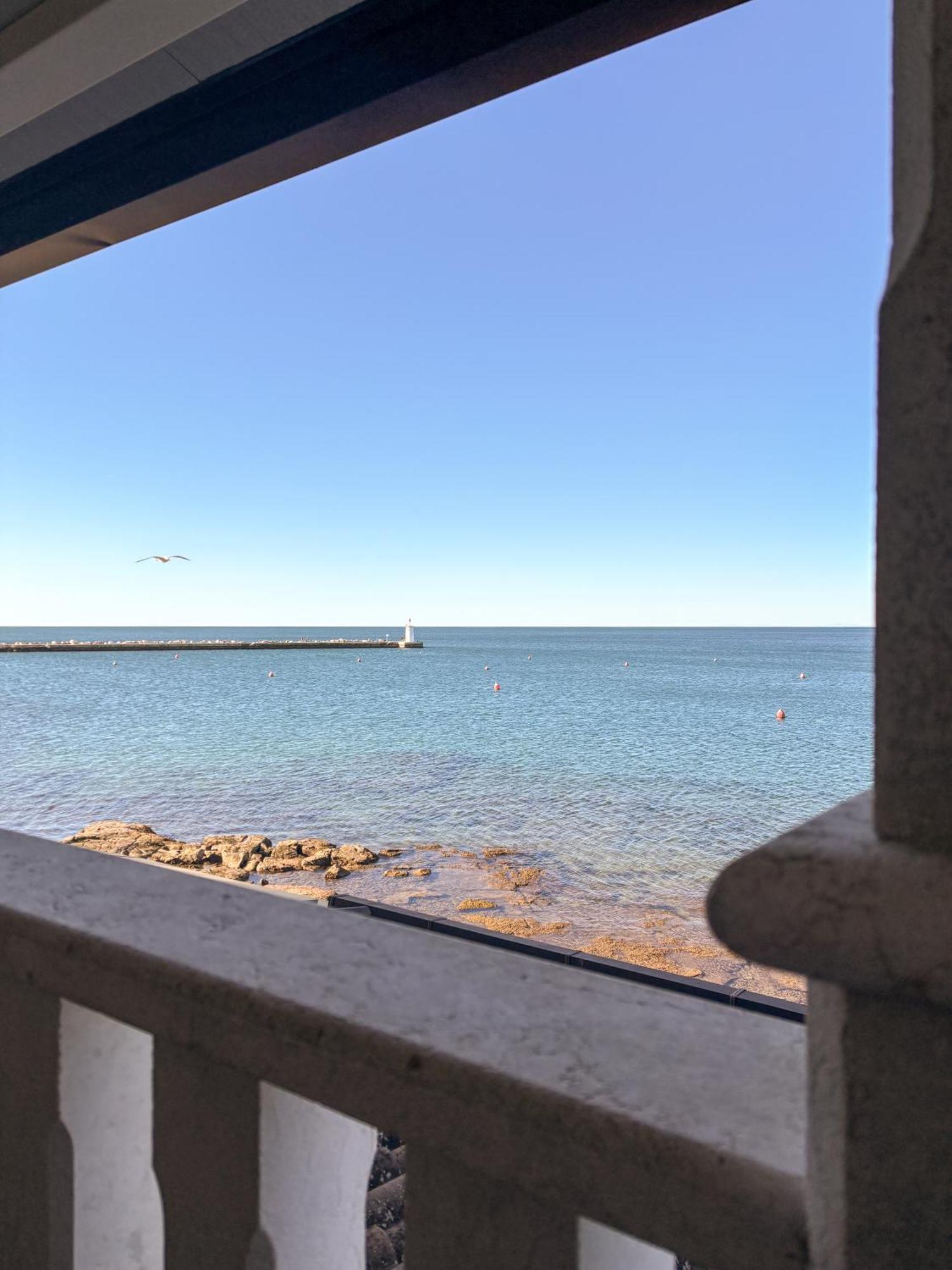 City Center Coastal Escape - Apartments With Sea View Or Cozy Room Novigrad Istria Exteriér fotografie