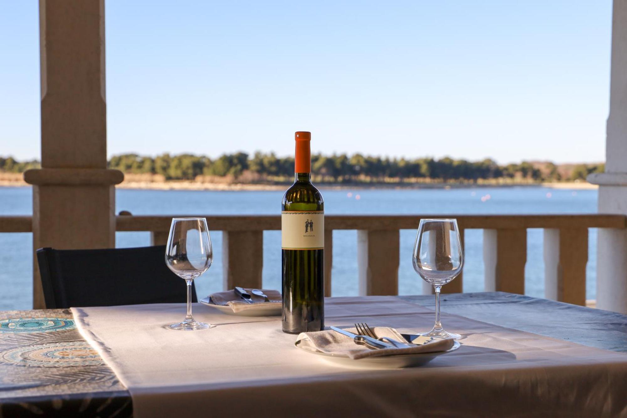City Center Coastal Escape - Apartments With Sea View Or Cozy Room Novigrad Istria Exteriér fotografie