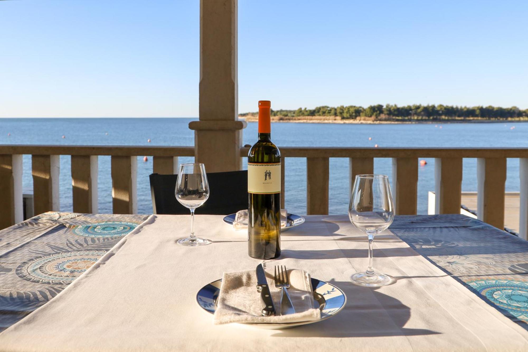 City Center Coastal Escape - Apartments With Sea View Or Cozy Room Novigrad Istria Exteriér fotografie