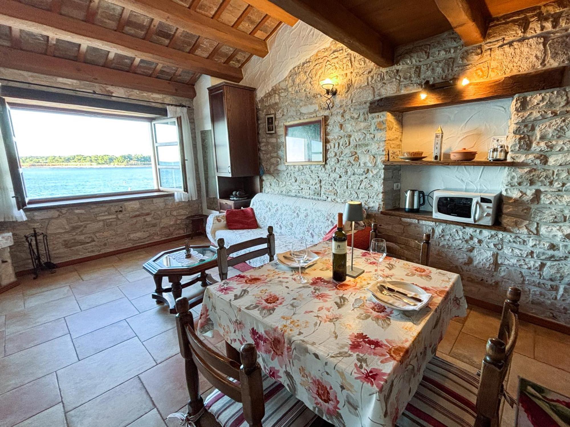 City Center Coastal Escape - Apartments With Sea View Or Cozy Room Novigrad Istria Exteriér fotografie