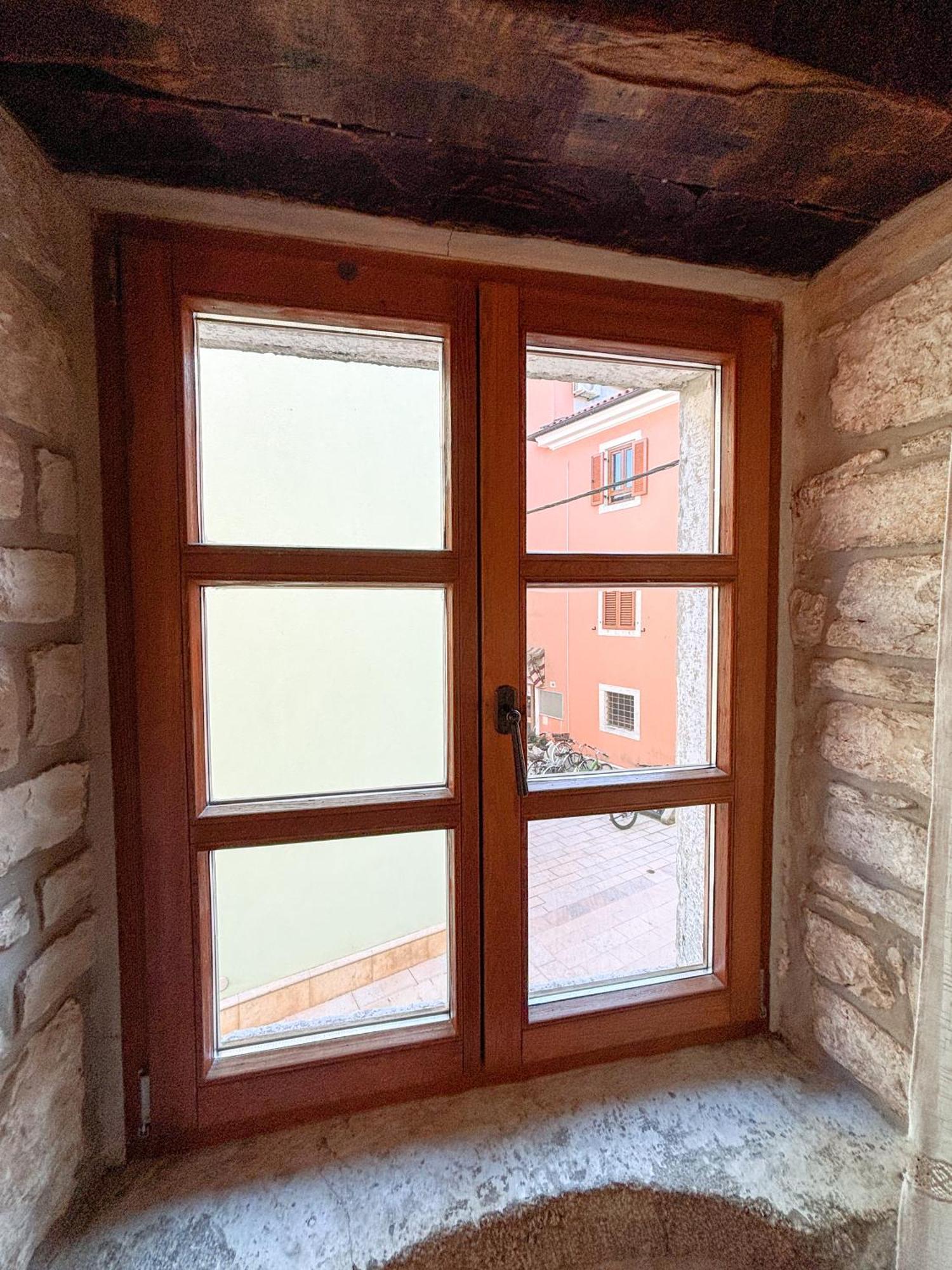 City Center Coastal Escape - Apartments With Sea View Or Cozy Room Novigrad Istria Exteriér fotografie